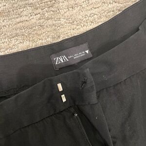 Zara/ Wide Leg Dress Pants/ size Large/ Black